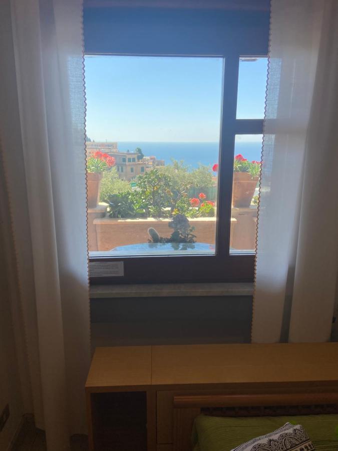 Villa Centaurea Apartment With Private Parking Taormina Kültér fotó